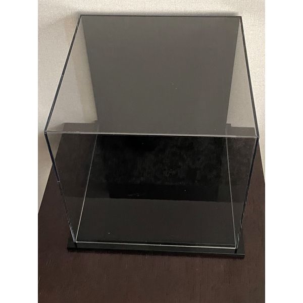 アクリルケース B(500H・背面黒)底500角 1台入